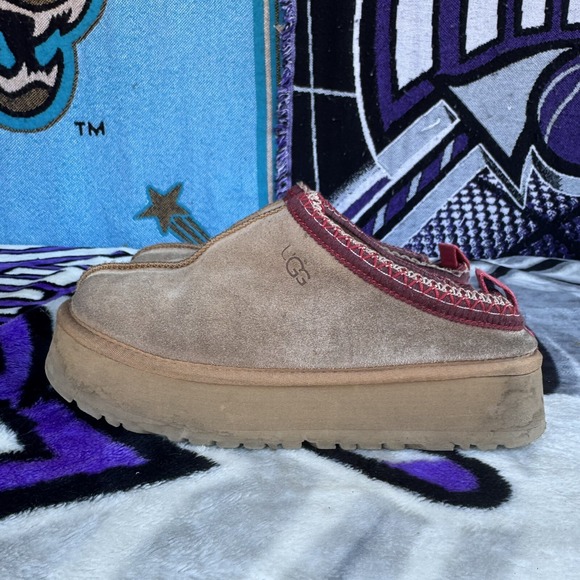 Size 8 - UGG Brand Women's Tazz Platform Slipper Shoes Chestnut - Picture 1 of 7